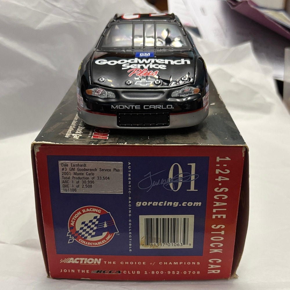 NASCAR Goodwrench #3 Dale Earnhardt Diecast Car - 1:24 Metal 2001 - Picture 2 of 15